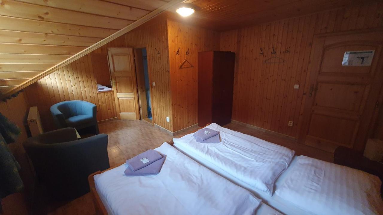 Penzion Pri Studnicke Omastina Exterior photo